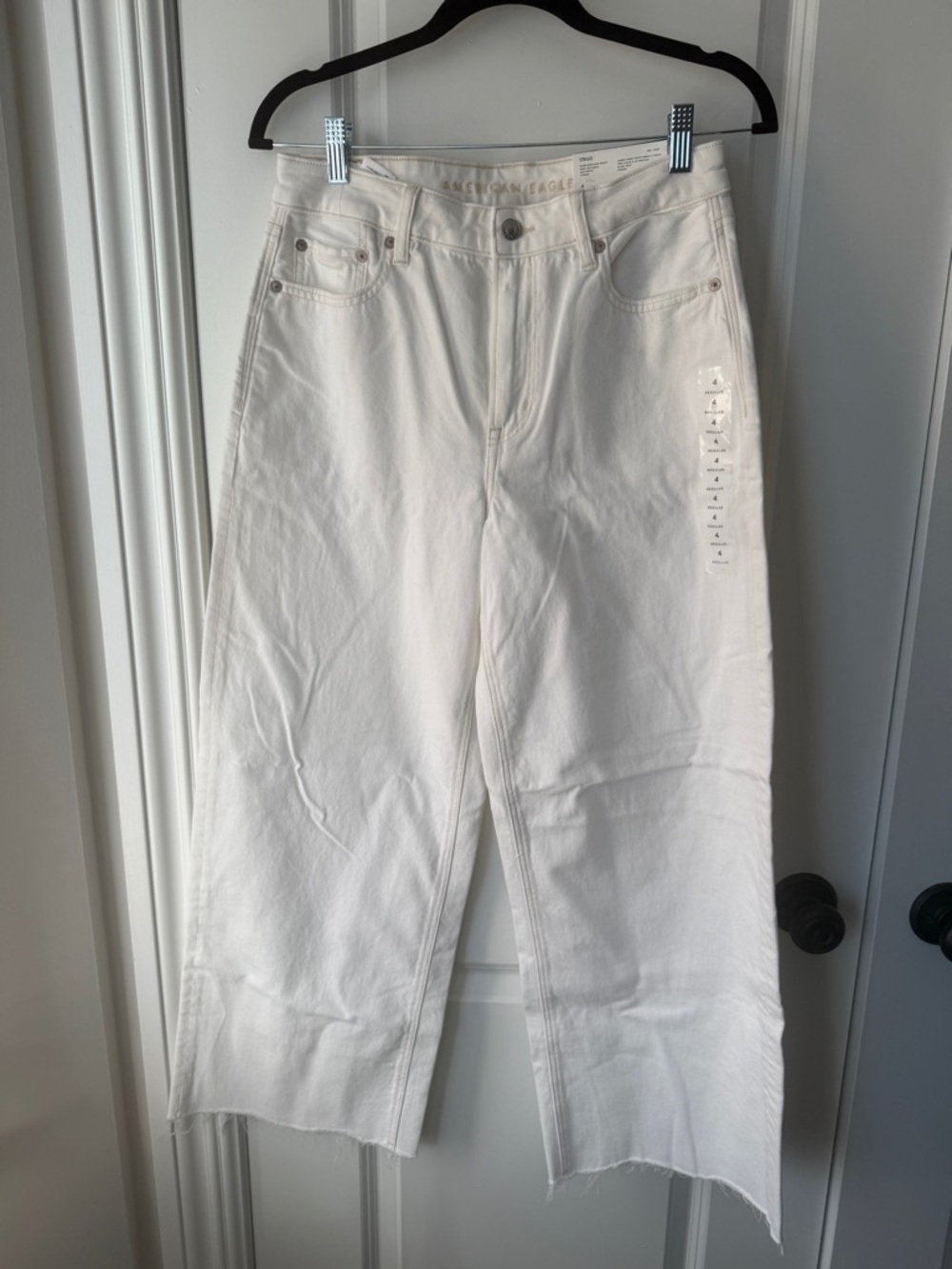 American Eagle White super High-Rise baggy wide leg ankle jeans 4 regular NWT